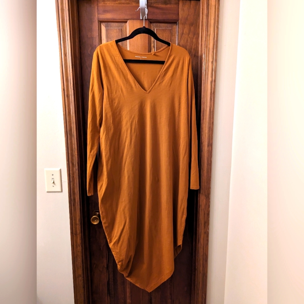 Iconic Geneva dress long sleeve v neck in marigold discontinued color! 14/16 S